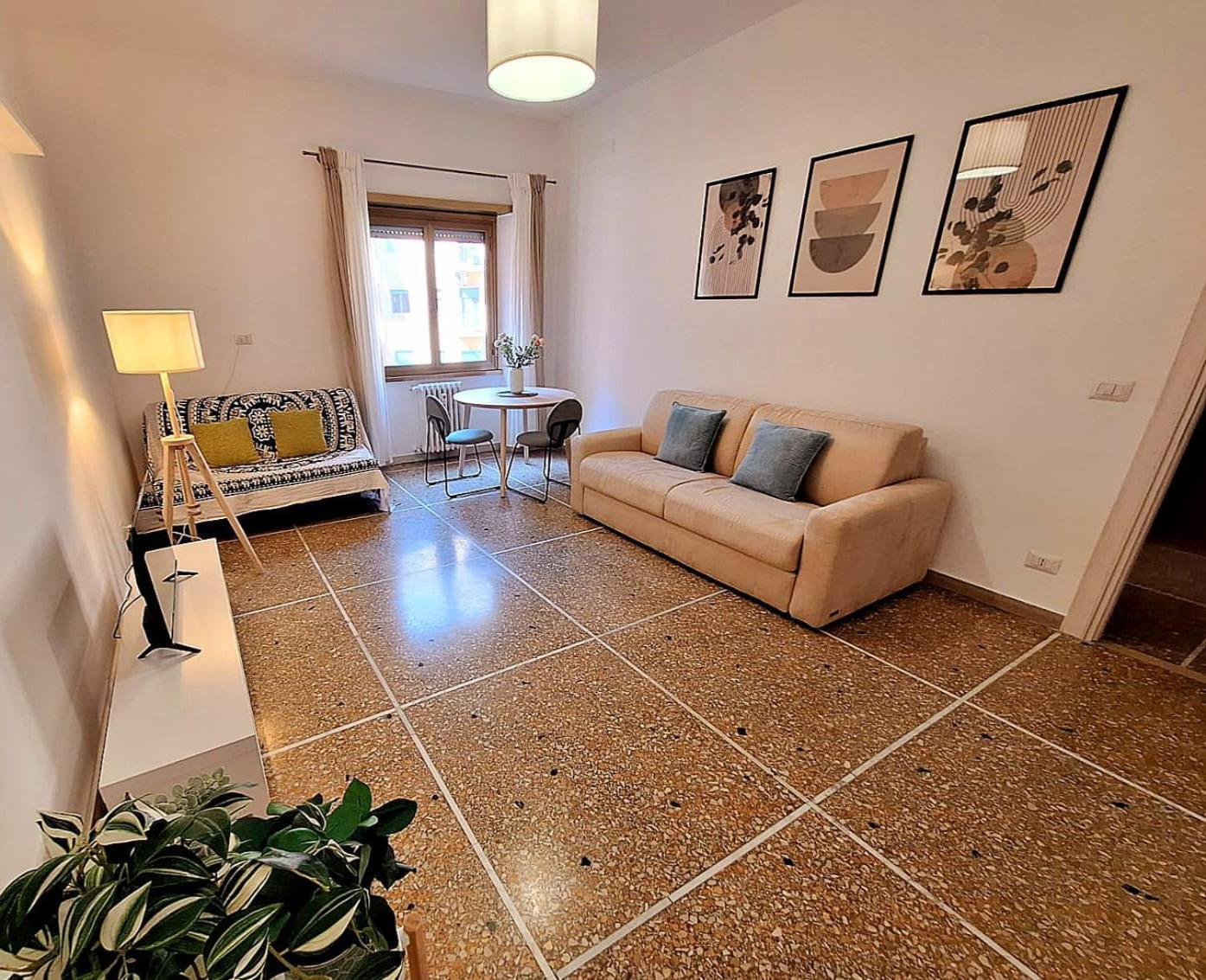 Casa Macondo Vicino Metro A Lejlighed Rom